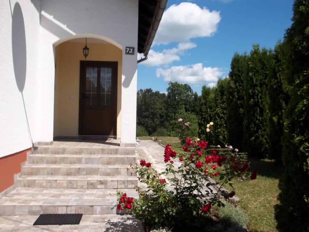 Apartments Bozic Grabovac  Exterior photo